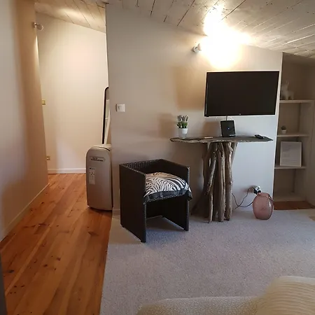 Couette-café A La Maison De Sophie 4*