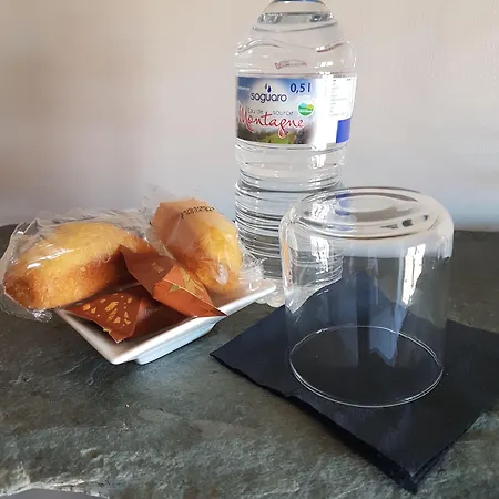 Couette-café A La Maison De Sophie 4*