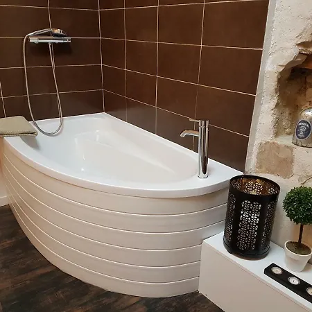 A La Maison De Sophie Bed & Breakfast Gignac (Herault)